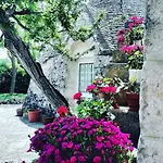 Trulli Francesca Ciclovia Locorotondo