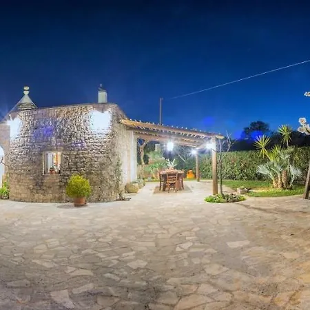 Trulli Francesca Ciclovia Villa Locorotondo
