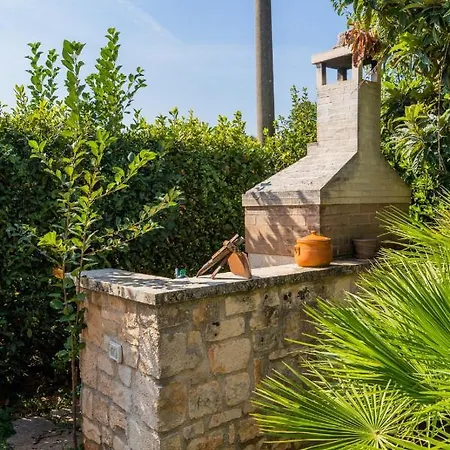 Trulli Francesca Ciclovia Locorotondo