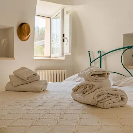 Trulli Francesca Ciclovia * Locorotondo